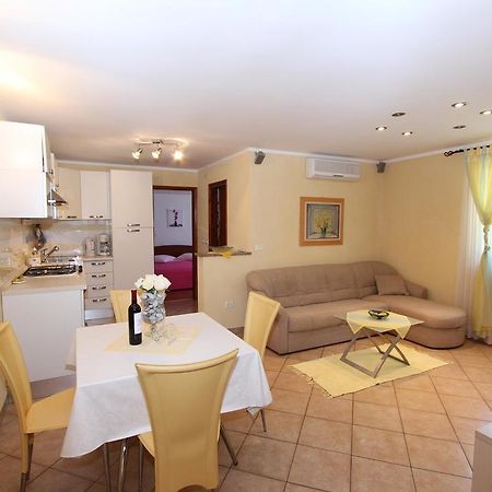 Apartments Pataj โรวีน ภายนอก รูปภาพ