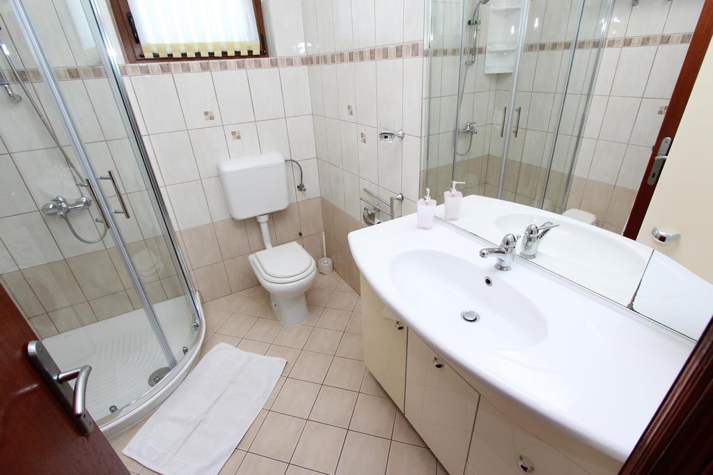 Apartments Pataj โรวีน ภายนอก รูปภาพ